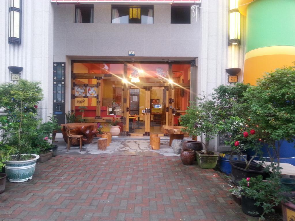 Money B&B Hualien City Exterior photo