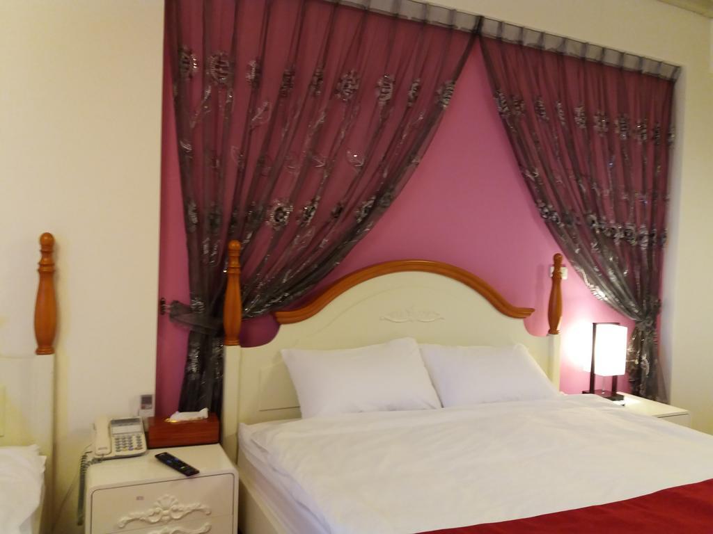 Money B&B Hualien City Exterior photo