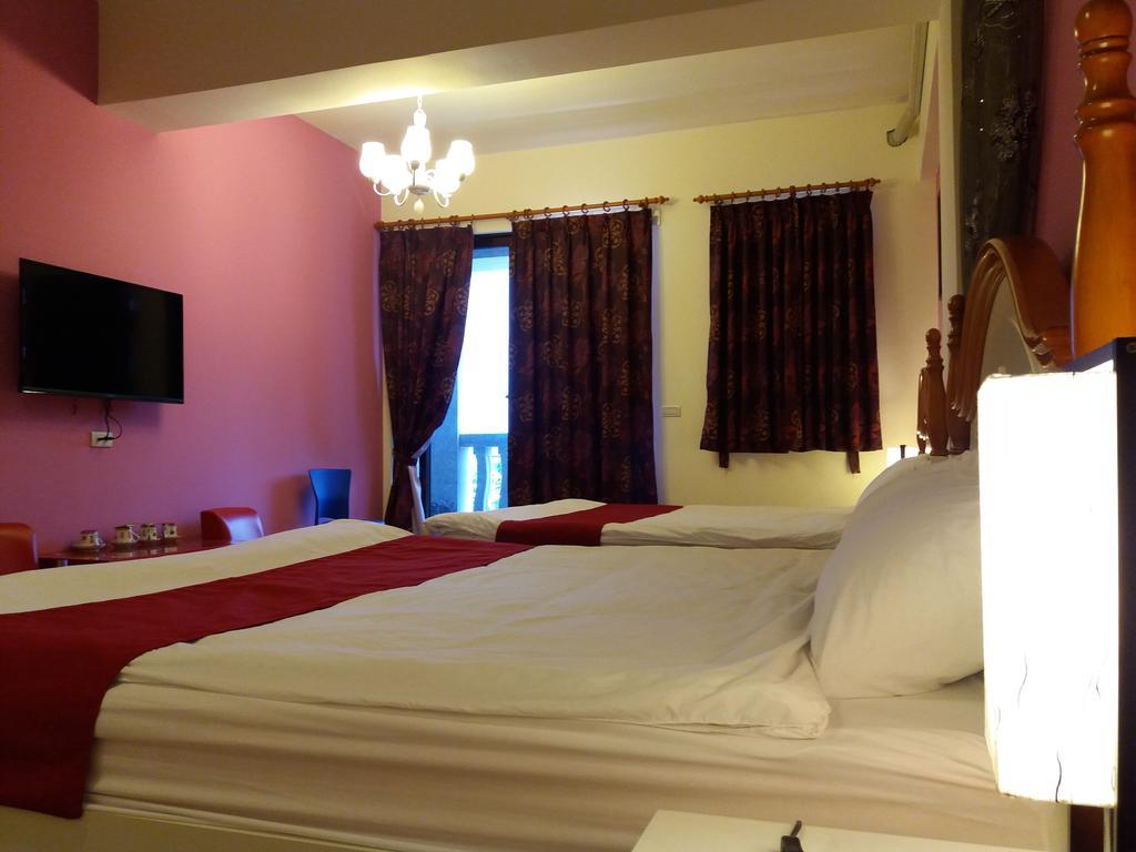Money B&B Hualien City Exterior photo