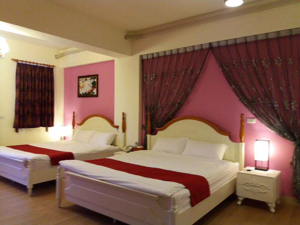 Money B&B Hualien City Exterior photo